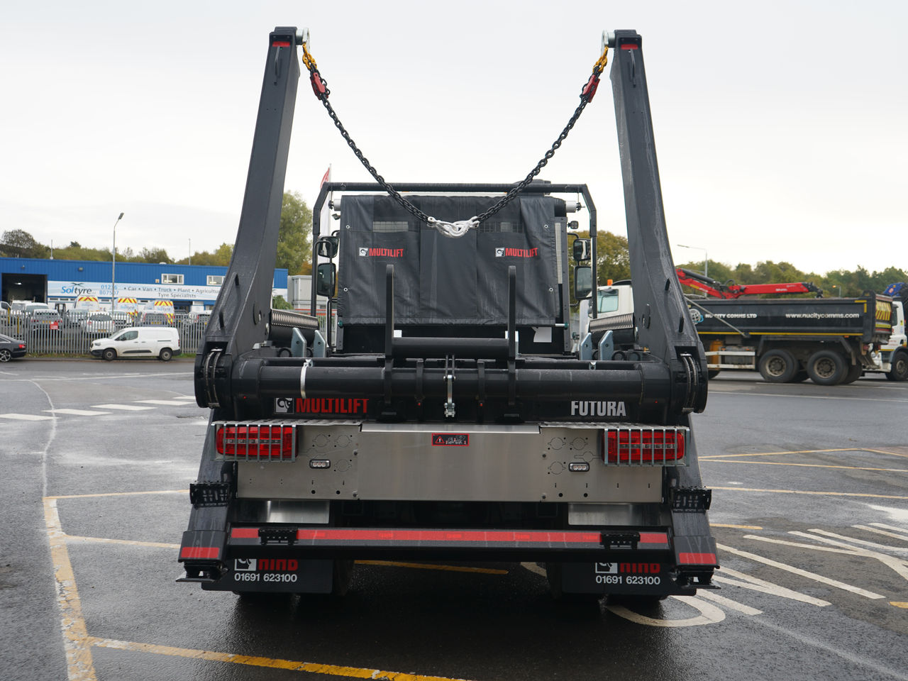 Ready to go DAF LF 290, Skip Loader, 290, 18 Tonne, Day Cab, Manual, 3 Seats in Cab, Air Conditioning, Beacons, Easy Sheet System, Height Indicator, , Multilift, - | for sale at MV Commercial, the UKs leading Truck, Trailers and Van supplier. (SL72UJV 94729)