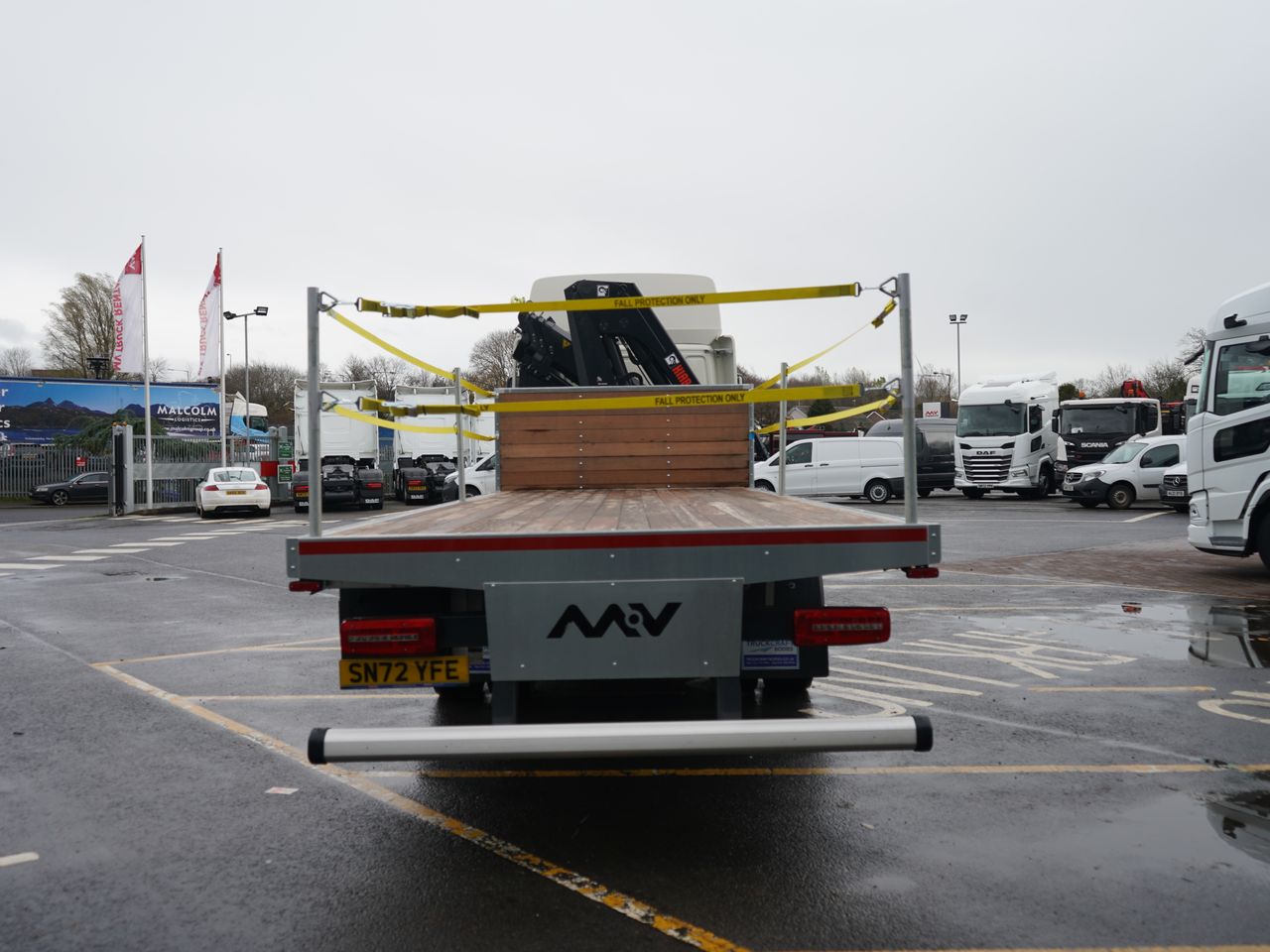 Ready to go DAF CF 320, Flatbed, 320, 18 Tonne, Space Cab, Automatic, 28mm Keruing Hardwood Floor, Air Conditioning, Cab Heater, Cab Sunvisor , Crane Remote Battery and Spare Battery Charger, , HIAB, X-HIDUO 188 B-3 | for sale at MV Commercial, the UKs leading Truck, Trailers and Van supplier. (SN23YGO 95032)
