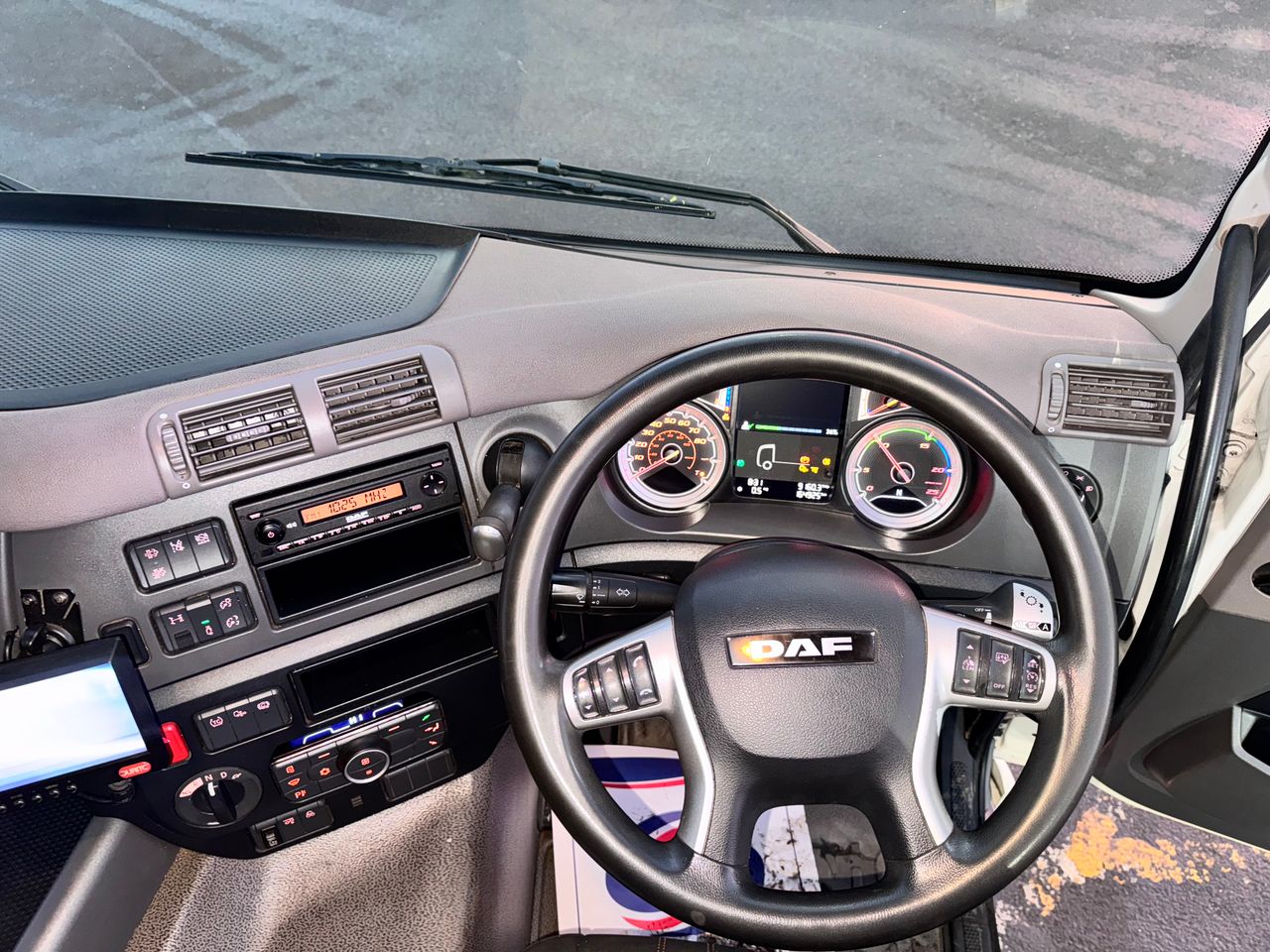 2020 DAF CF 410 Flatbed for sale at MV Commercial