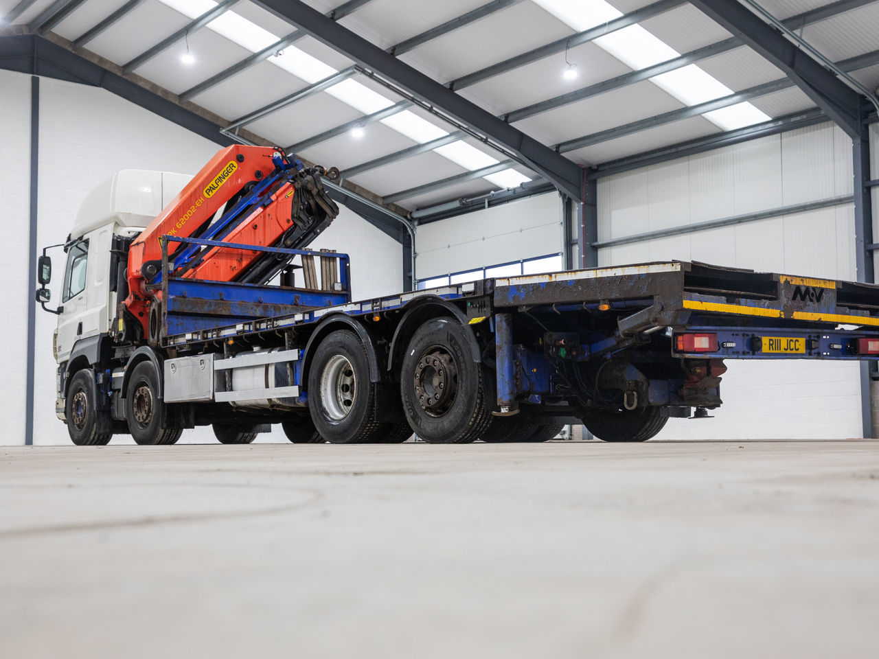 2016 DAF CF 460 Hydraulic Beavertail for sale at MV Commercial