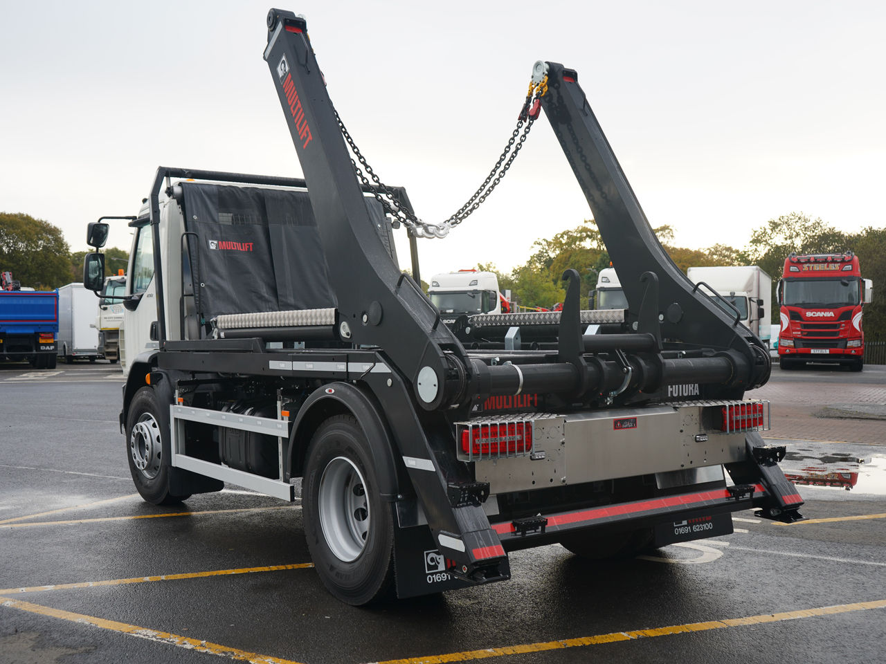 2023 DAF LF 290 Skip Loader for sale at MV Commercial
