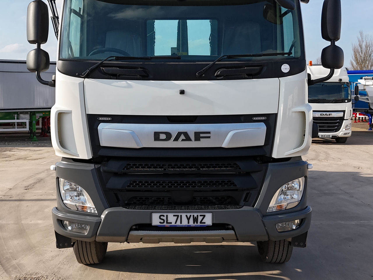2022 DAF CF 450 Hook Loader for sale at MV Commercial