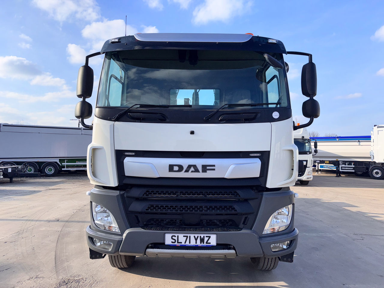 2022 DAF CF 450 Hook Loader for sale at MV Commercial
