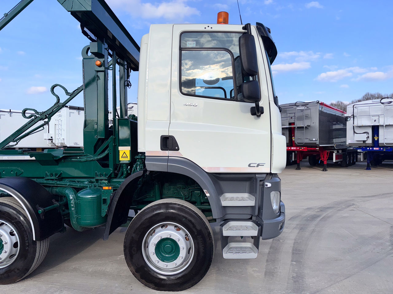 2022 DAF CF 450 Hook Loader for sale at MV Commercial