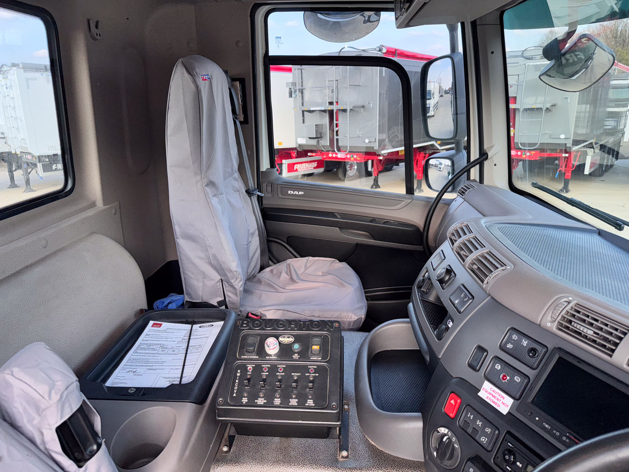 2022 DAF CF 450 Hook Loader for sale at MV Commercial