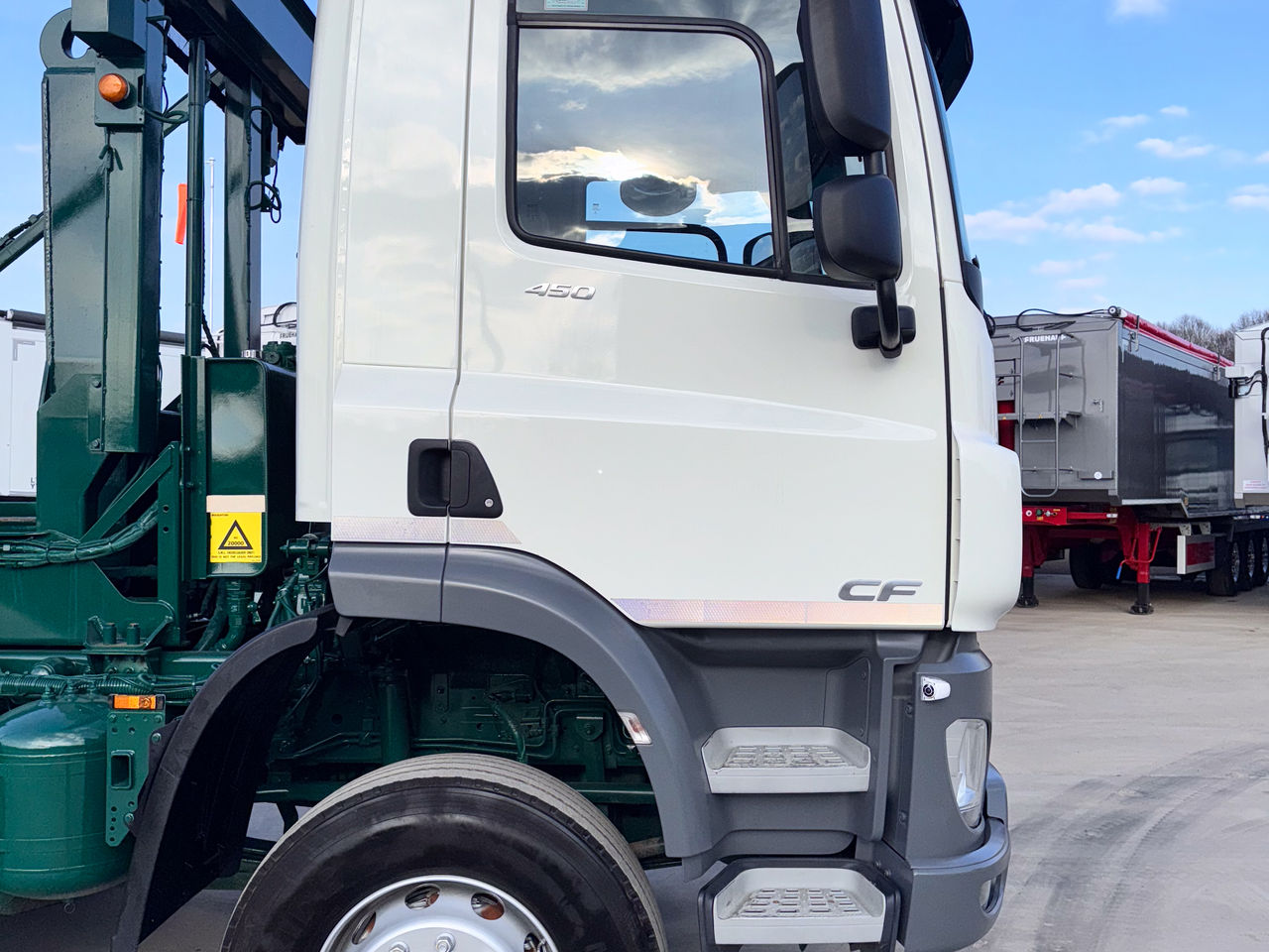 2022 DAF CF 450 Hook Loader for sale at MV Commercial