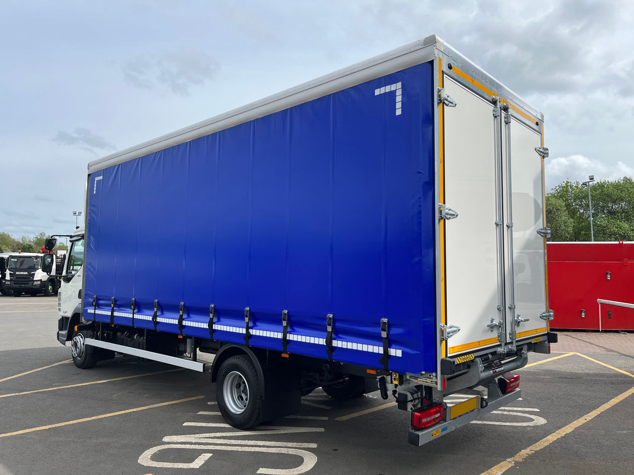 Ready to go DAF LF 180, Curtainsider, 180, 10 Tonne, Day Cab, Automatic, Air Kit, Multi Function Steering Wheel, Drivers Seat & Twin Passenger Seats, Internal Load Straps, Rear Barn Doors, , -, - | for sale at MV Commercial, the UKs leading Truck, Trailers and Van supplier. (SN23YSL 96814)