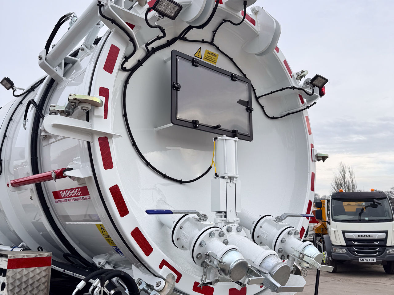  DAF XD 450 Jet-Vac Combination Unit for sale at MV Commercial