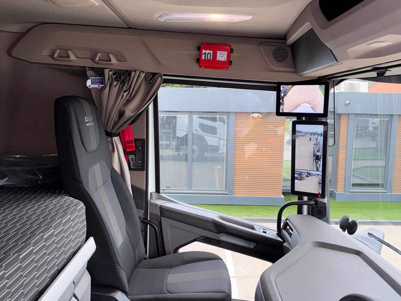  DAF XD 450 Jet-Vac Combination Unit for sale at MV Commercial