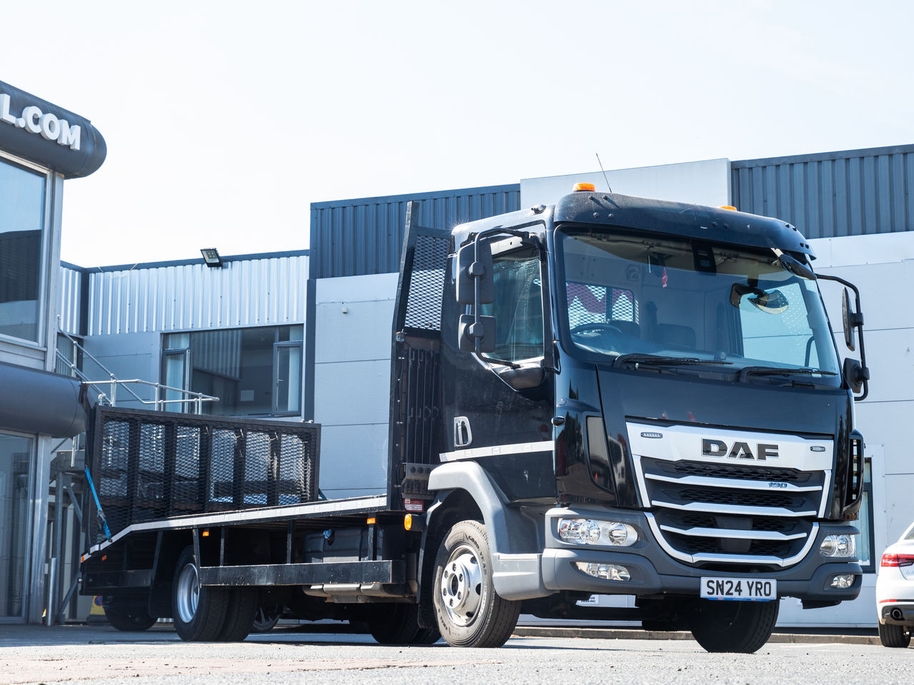 2024 DAF XB190 Beavertail for sale at MV Commercial