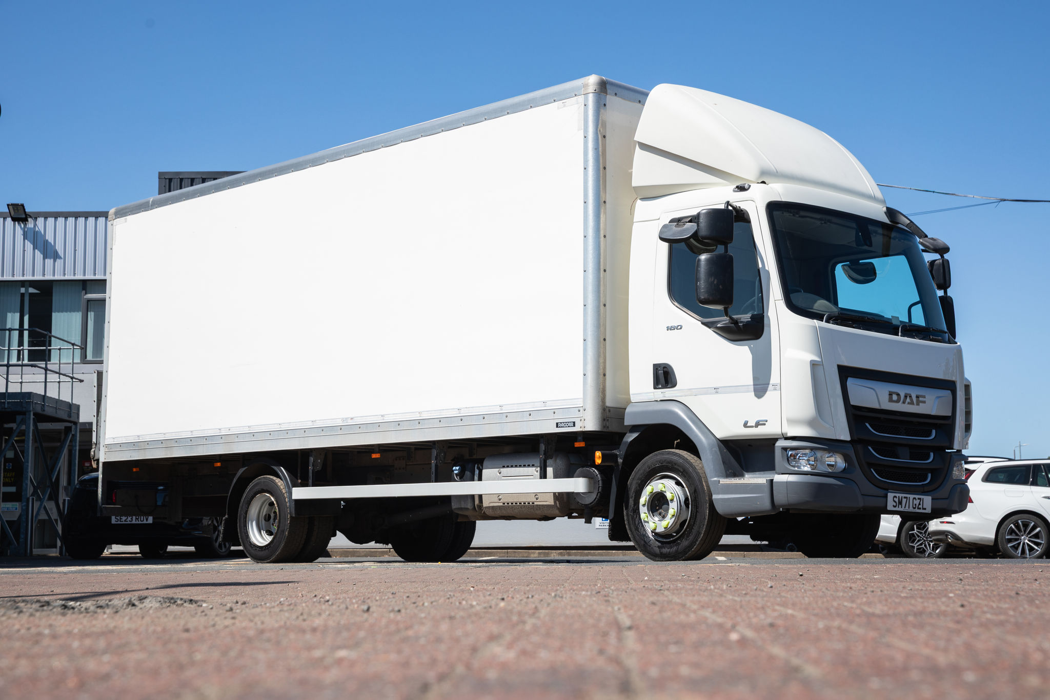 Box DAF LF 180 for sale or hire