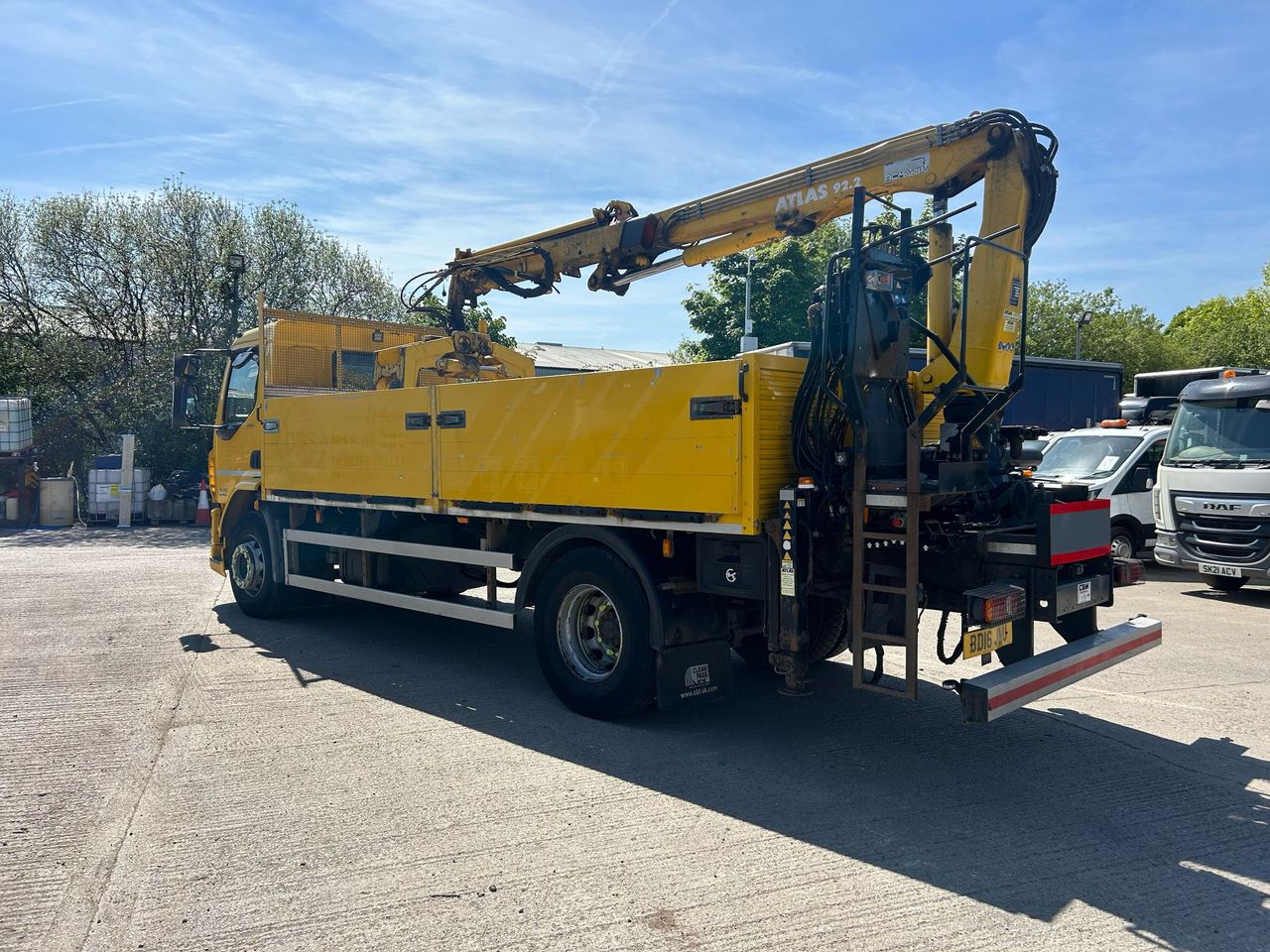 Ready to go DAF LF 250, Dropside, 250, 18 Tonne, Day Cab, Manual, Cab Sunvisor , Wing Mirror Protectors, Strobe Lights, Conspicuity tape, Beacon Bar, , Atlas, 92.2V - All | for sale at MV Commercial, the UKs leading Truck, Trailers and Van supplier. (BD16JNU 971257)