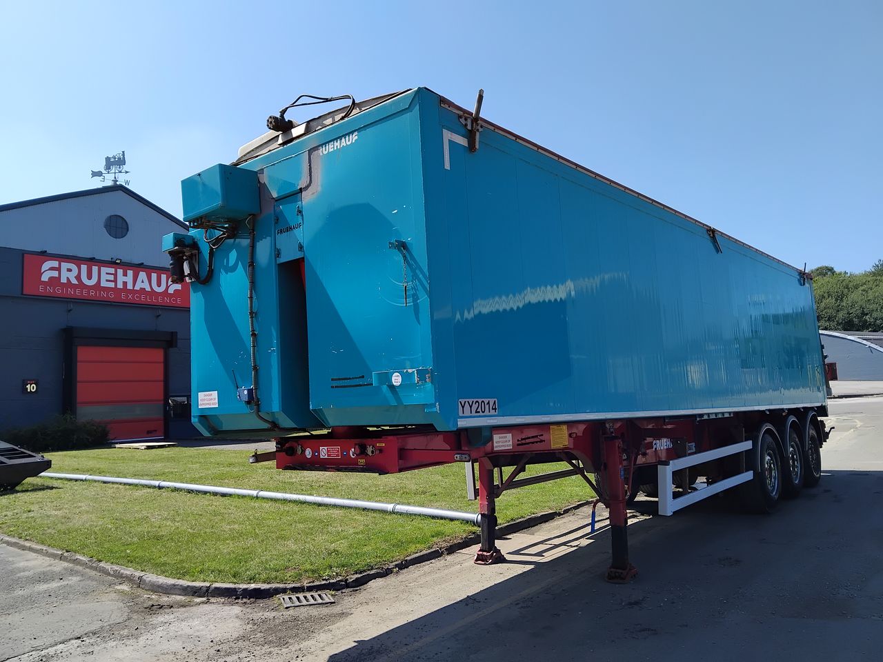 2018 Fruehauf Sloper Smoothside Tipper Trailers for sale at MV Commercial