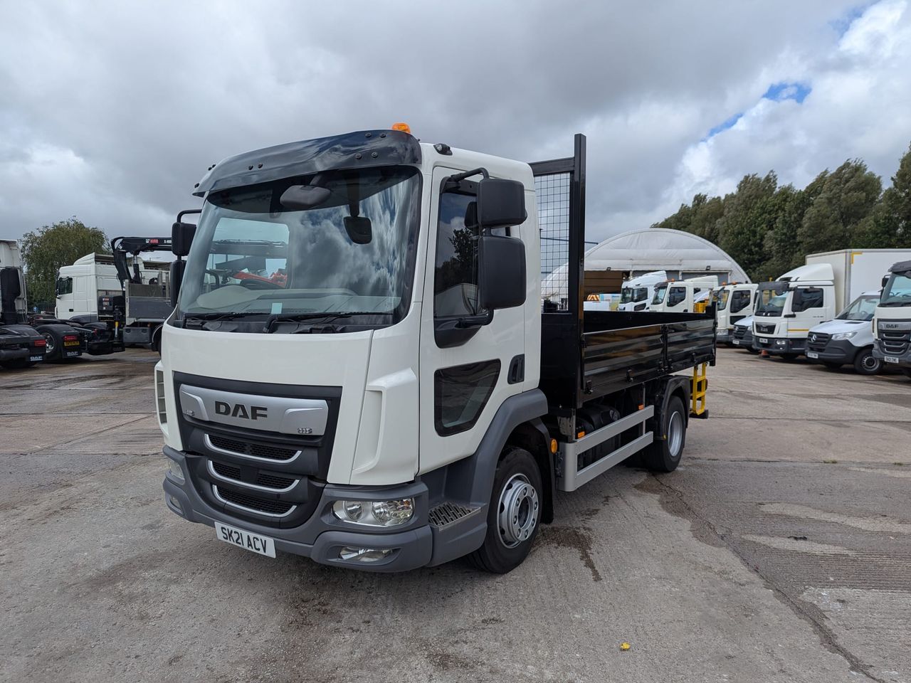 Ready to go DAF LF 220, Tipper, 210, 10 Tonne, Day Cab, Manual, Chute Rack and Three Chutes, Chapter 8 Markings, Binotto Ram, 3 Seats in Cab, Low Vision Window in Door, , -, - | for sale at MV Commercial, the UKs leading Truck, Trailers and Van supplier. (SK21ACV 973930)