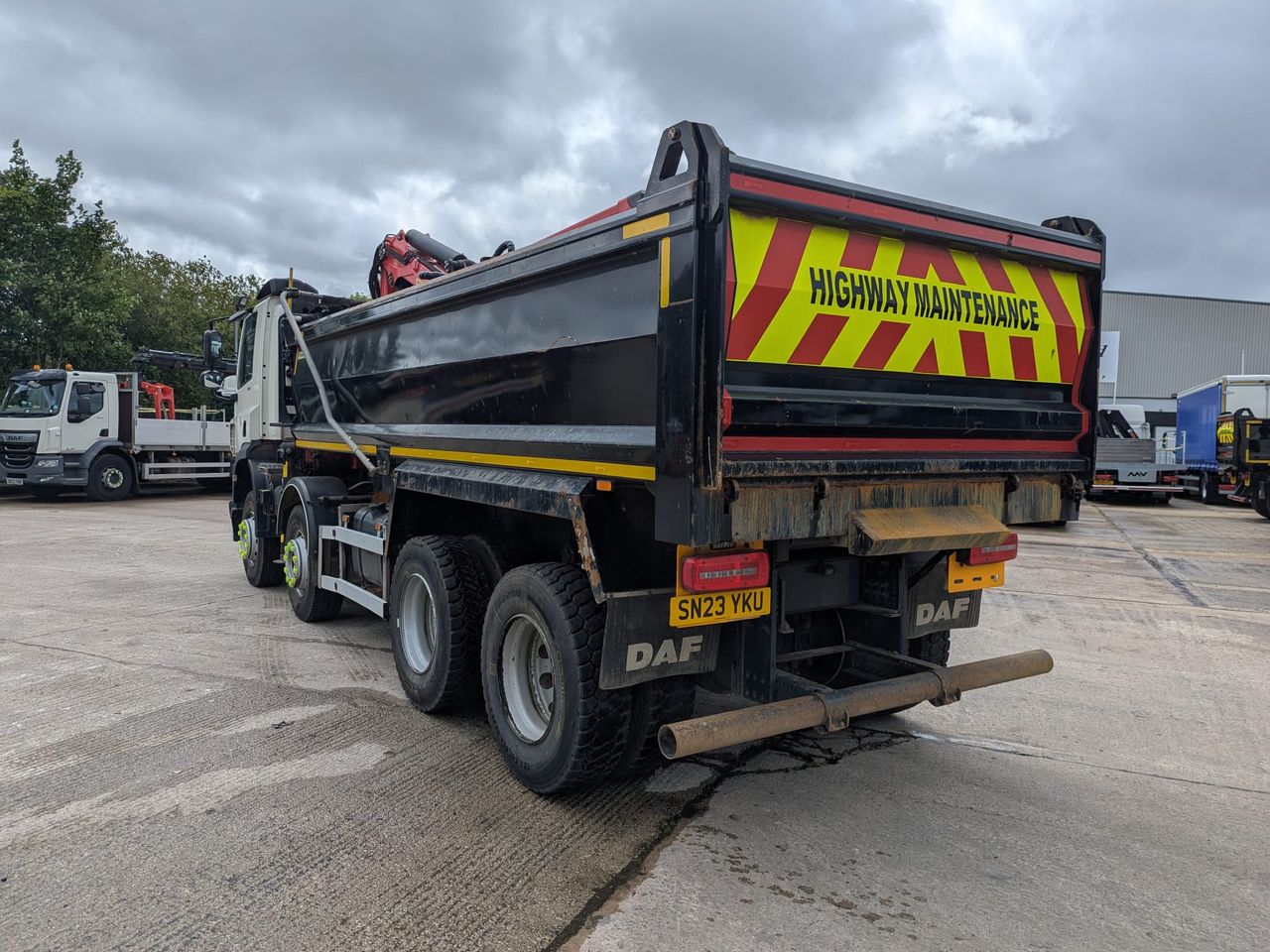 Ready to go DAF CF 450, Tipper Grab, 450, 32 Tonne, Day Cab, Automatic, AdBlue Tank - 45 Litre, Air Conditioning, Bumper Mounted Fog Lights, Cab Sunvisor , Cruise Control, , Palfinger Epsilon, M125L Grab Crane | for sale at MV Commercial, the UKs leading Truck, Trailers and Van supplier. (SN23YKU 973937)