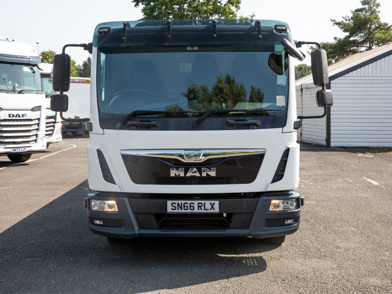 2016 MAN TGL 10.180 Scaffolding for sale at MV Commercial