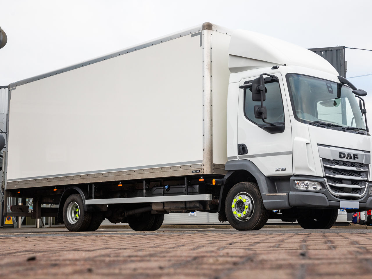 Ready to go DAF XB190, Box, 190, 7.5 Tonne, Day Cab, Automatic, 30l - AdBlue , Air Kit, ASR (Anti-Slip Control), Bi-reflector halogen head lights with impact-resistant Lexan lens. Head light levelling device., Camera at the rear of the vehicle for rear view. Camera images will be shown on the additional display in the dashboard wing belonging to the OAF Infotainment System: Luxury, Luxury Plus or Exclusive., , -, - | for sale at MV Commercial, the UKs leading Truck, Trailers and Van supplier. (SN74XXG 974889)
