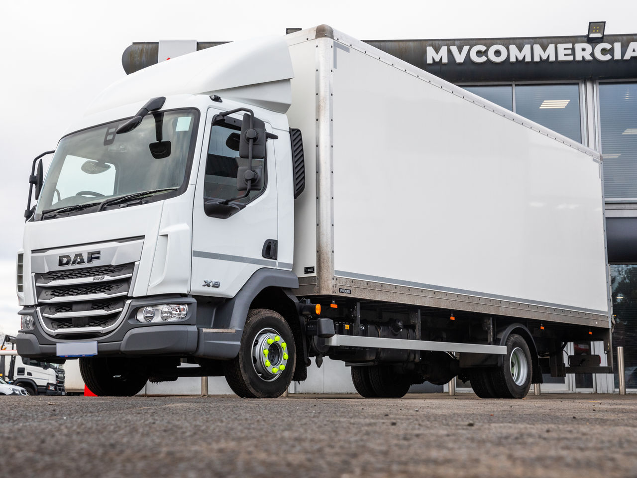 Ready to go DAF XB190, Box, 190, 7.5 Tonne, Day Cab, Automatic, 30l - AdBlue , Air Kit, ASR (Anti-Slip Control), Bi-reflector halogen head lights with impact-resistant Lexan lens. Head light levelling device., Camera at the rear of the vehicle for rear view. Camera images will be shown on the additional display in the dashboard wing belonging to the OAF Infotainment System: Luxury, Luxury Plus or Exclusive., , -, - | for sale at MV Commercial, the UKs leading Truck, Trailers and Van supplier. (SN74XXG 974890)