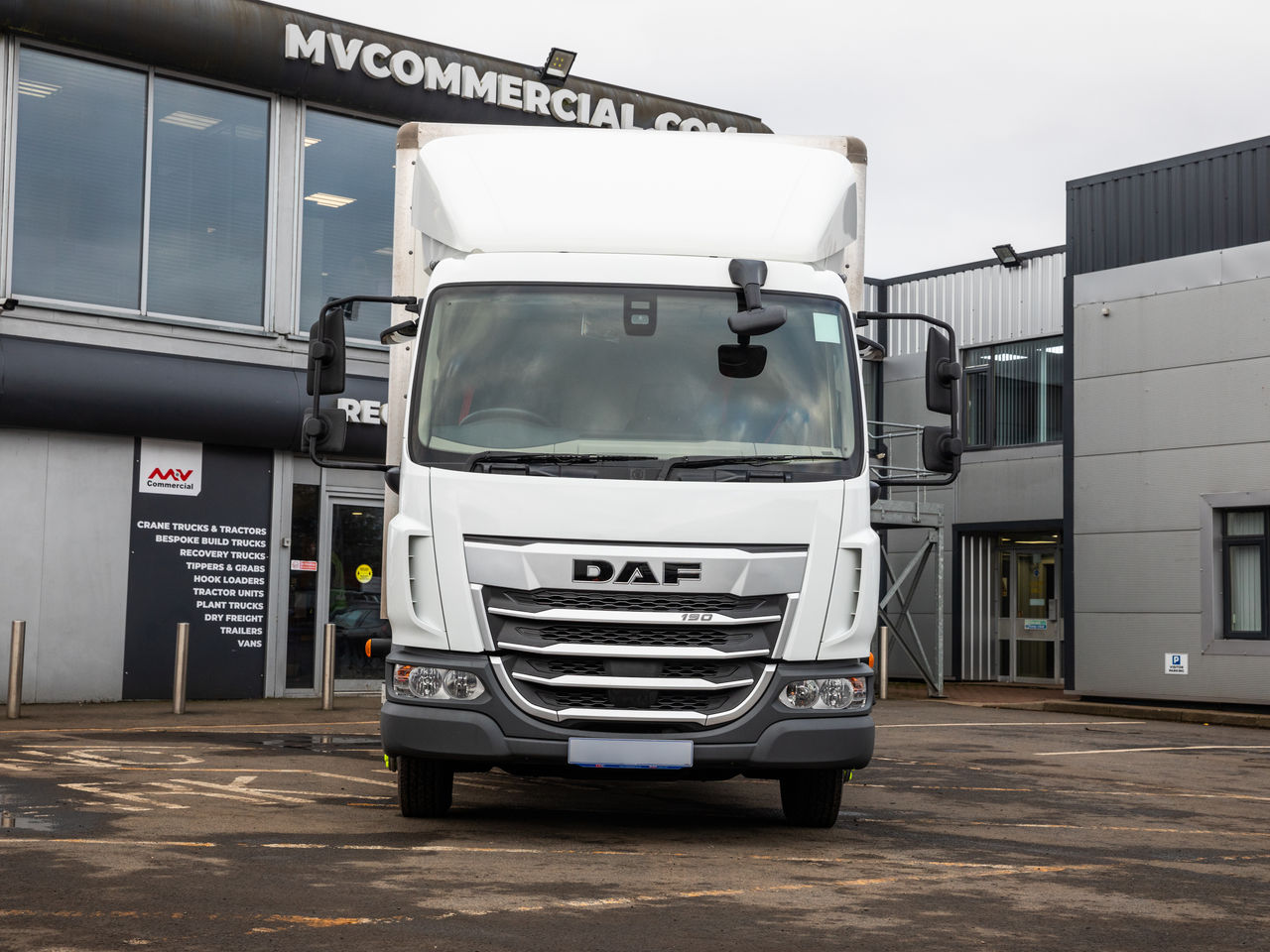 Ready to go DAF XB190, Box, 190, 7.5 Tonne, Day Cab, Automatic, 30l - AdBlue , Air Kit, ASR (Anti-Slip Control), Bi-reflector halogen head lights with impact-resistant Lexan lens. Head light levelling device., Camera at the rear of the vehicle for rear view. Camera images will be shown on the additional display in the dashboard wing belonging to the OAF Infotainment System: Luxury, Luxury Plus or Exclusive., , -, - | for sale at MV Commercial, the UKs leading Truck, Trailers and Van supplier. (SN74XXG 974891)