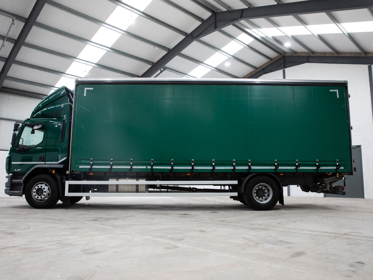 2023 DAF LF 290 Curtainsider for sale at MV Commercial