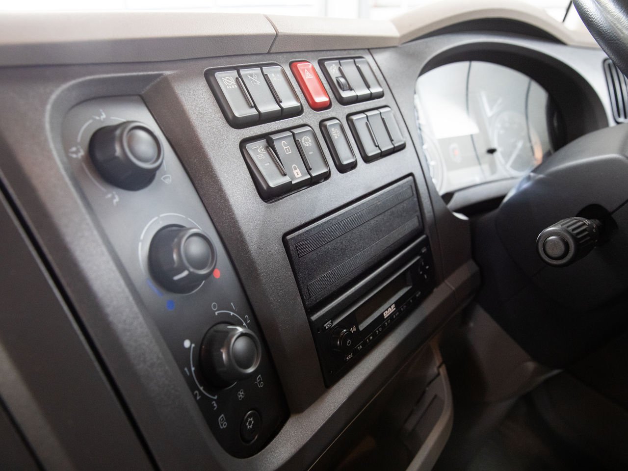 2023 DAF LF 290 Curtainsider for sale at MV Commercial