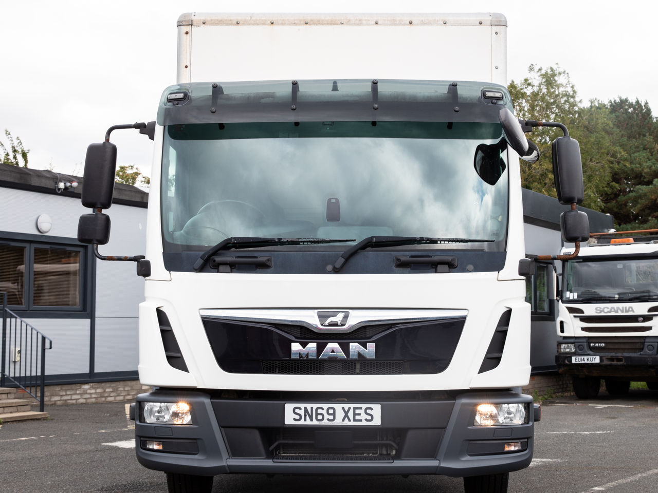 2019 MAN TGL 10.190 Box for sale at MV Commercial