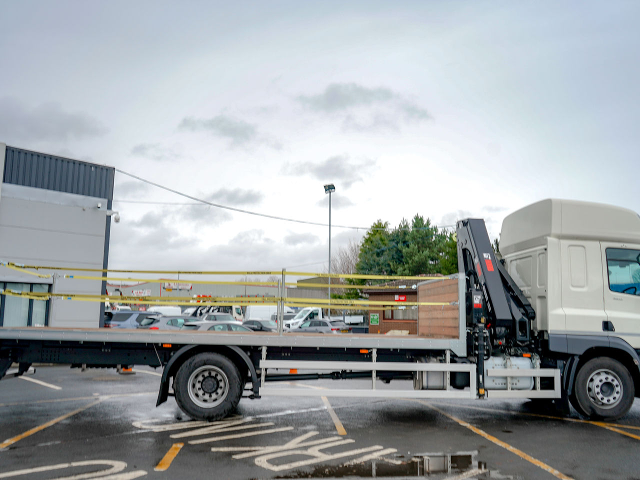 Ready to go DAF CF 320, Flatbed, 320, 18 Tonne, Space Cab, Automatic, 28mm Keruing Hardwood Floor, Air Conditioning, Cab Heater, Cab Sunvisor , Crane Remote Battery and Spare Battery Charger, , HIAB, 188 B-3 | for sale at MV Commercial, the UKs leading Truck, Trailers and Van supplier. (SN73YOM 97694)