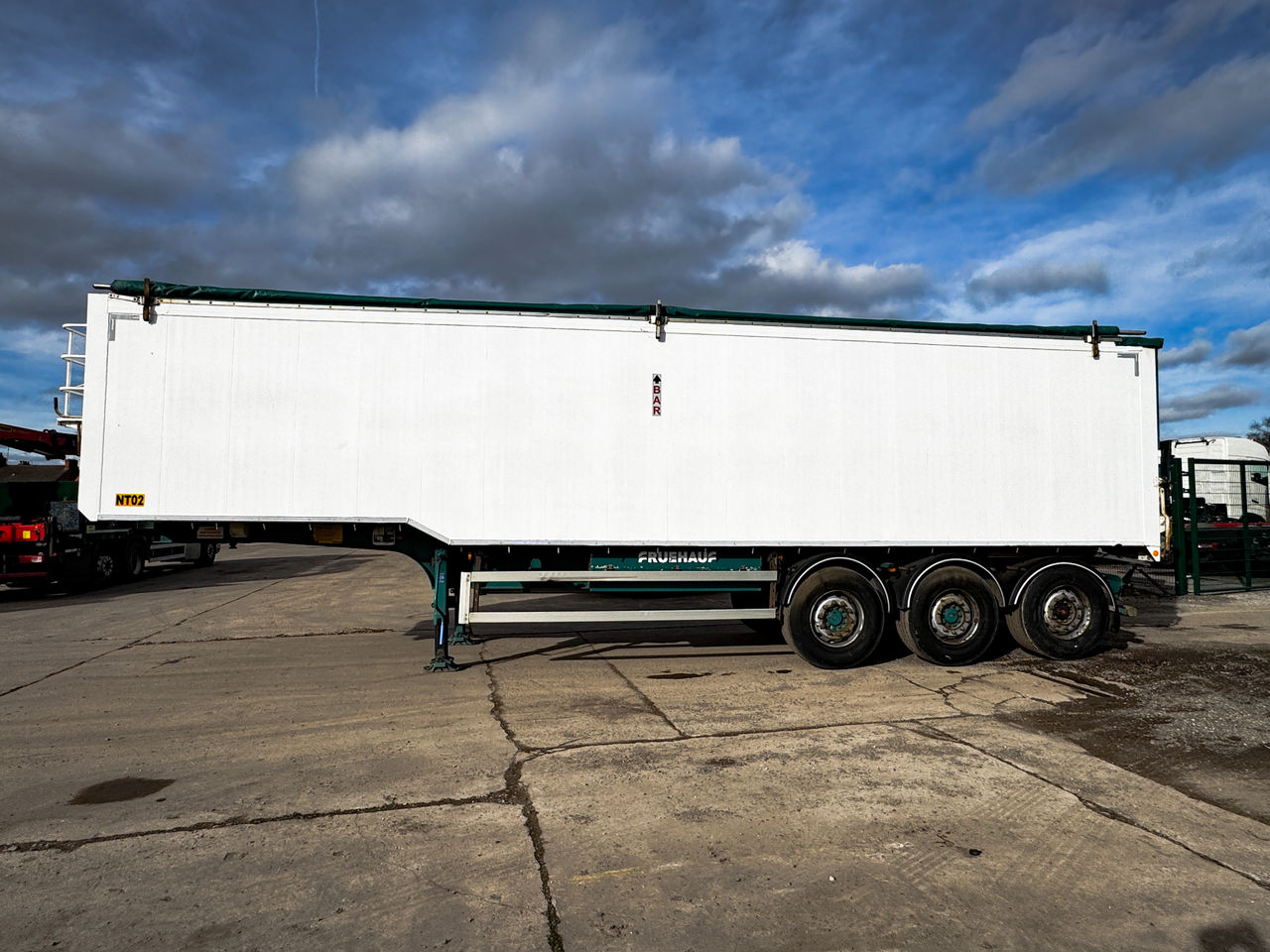 2019 FRUEHAUF STEPFRAME with manual gatelocks, manual sheet, weigher Trailers for sale at MV Commercial