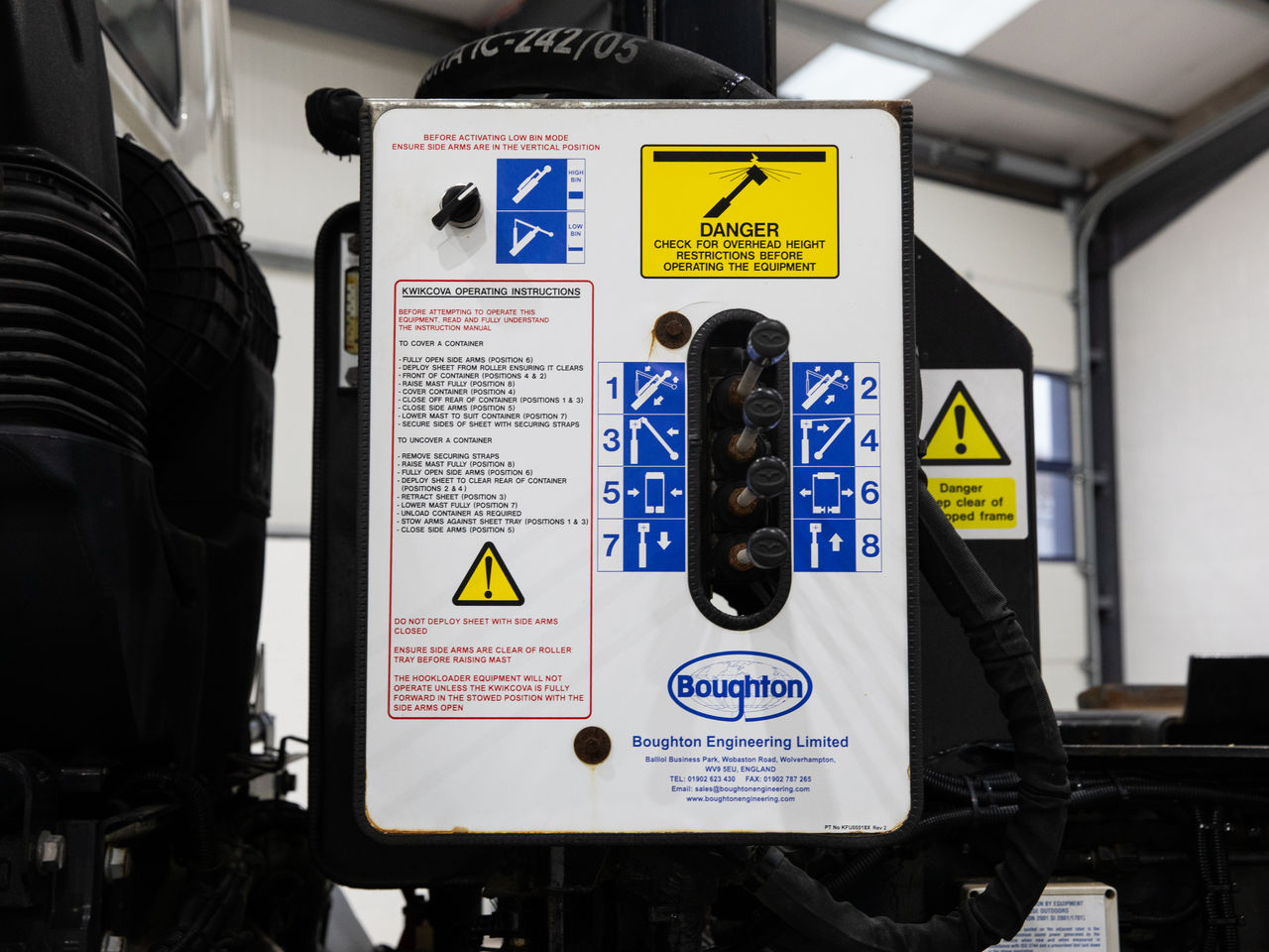 2022 DAF CF 450 Hook Loader for sale at MV Commercial
