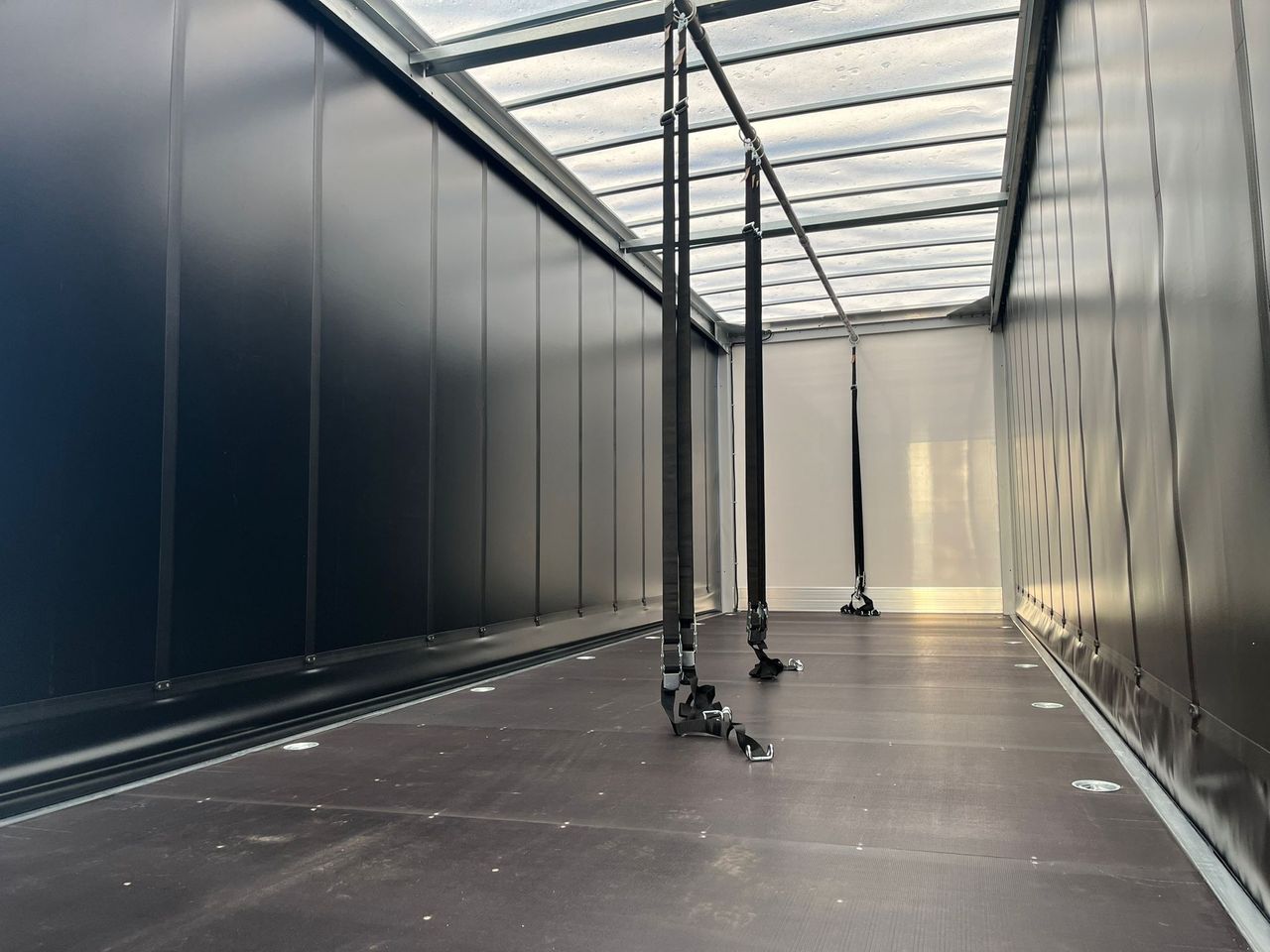 2023 DAF LF 290 Curtainsider for sale at MV Commercial