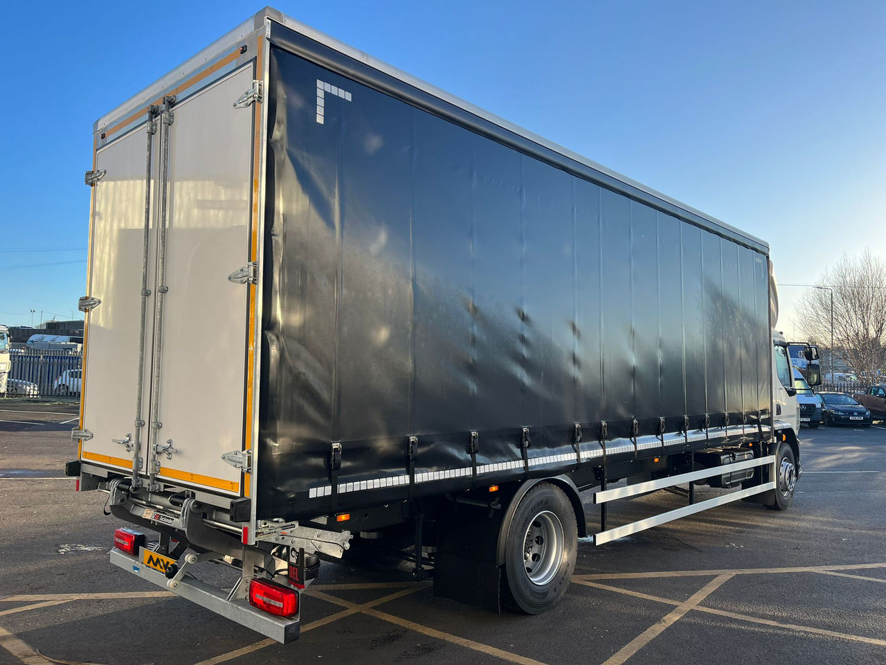2023 DAF LF 290 Curtainsider for sale at MV Commercial
