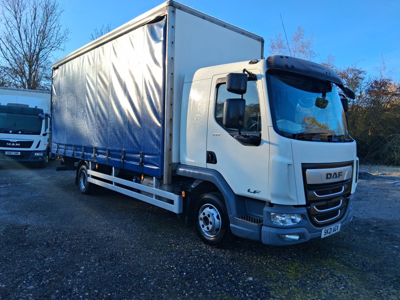 2021 DAF LF 220 Curtainsider for sale at MV Commercial