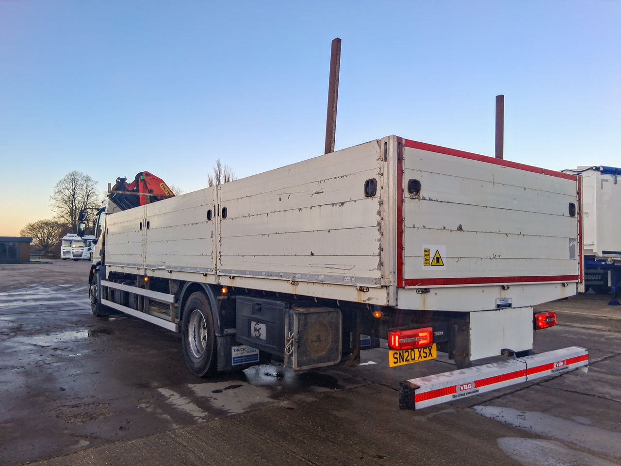 Ready to go DAF LF 290, Dropside, 290, 18 Tonne, Day Cab, Automatic, Hardwood Flooring, Front Strobes, FORS - Gold Kit fitted, Rear Window in Cab, Crane Pads and Carriers, , Palfinger, PK 19001 SLD 5 B | for sale at MV Commercial, the UKs leading Truck, Trailers and Van supplier. (SN20XSX 979759)