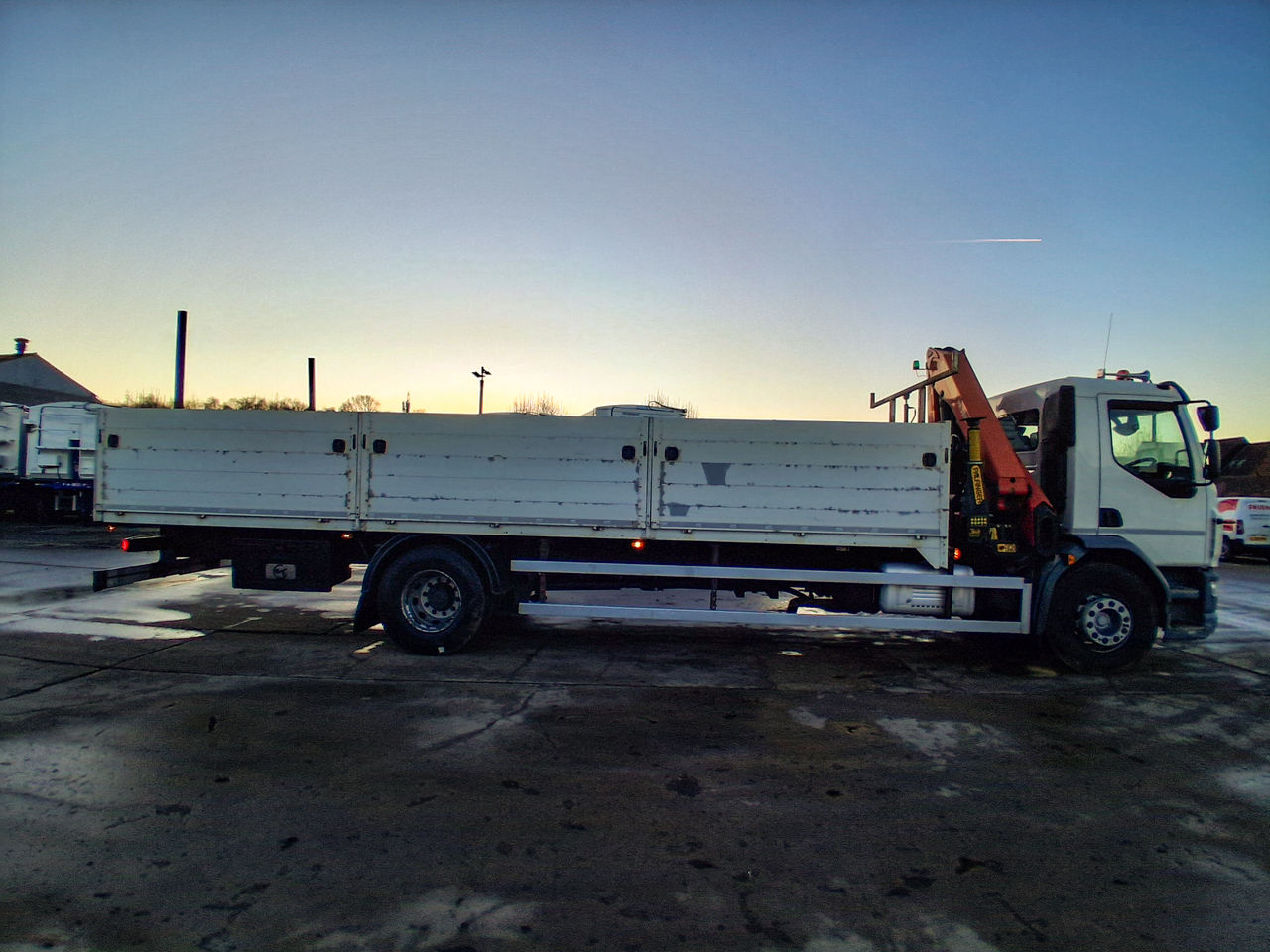 Ready to go DAF LF 290, Dropside, 290, 18 Tonne, Day Cab, Automatic, Hardwood Flooring, Front Strobes, FORS - Gold Kit fitted, Rear Window in Cab, Crane Pads and Carriers, , Palfinger, PK 19001 SLD 5 B | for sale at MV Commercial, the UKs leading Truck, Trailers and Van supplier. (SN20XSX 979760)