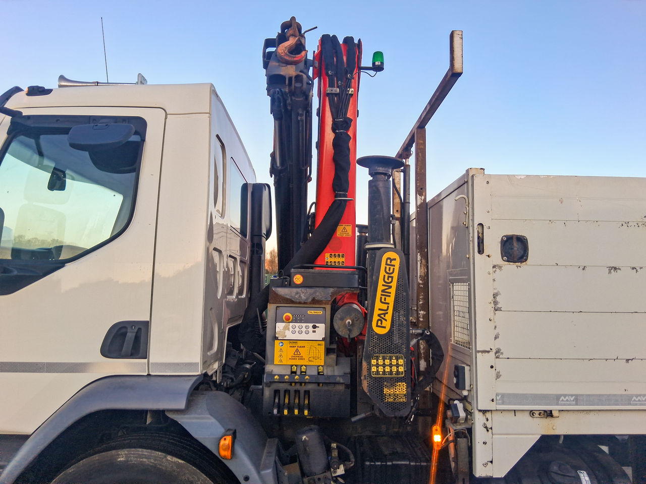 Ready to go DAF LF 290, Dropside, 290, 18 Tonne, Day Cab, Automatic, Hardwood Flooring, Front Strobes, FORS - Gold Kit fitted, Rear Window in Cab, Crane Pads and Carriers, , Palfinger, PK 19001 SLD 5 B | for sale at MV Commercial, the UKs leading Truck, Trailers and Van supplier. (SN20XSX 979763)