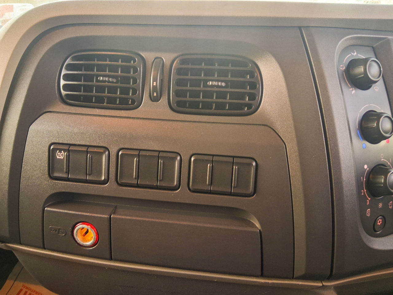 Ready to go DAF LF 290, Dropside, 290, 18 Tonne, Day Cab, Automatic, Hardwood Flooring, Front Strobes, FORS - Gold Kit fitted, Rear Window in Cab, Crane Pads and Carriers, , Palfinger, PK 19001 SLD 5 B | for sale at MV Commercial, the UKs leading Truck, Trailers and Van supplier. (SN20XSX 979772)