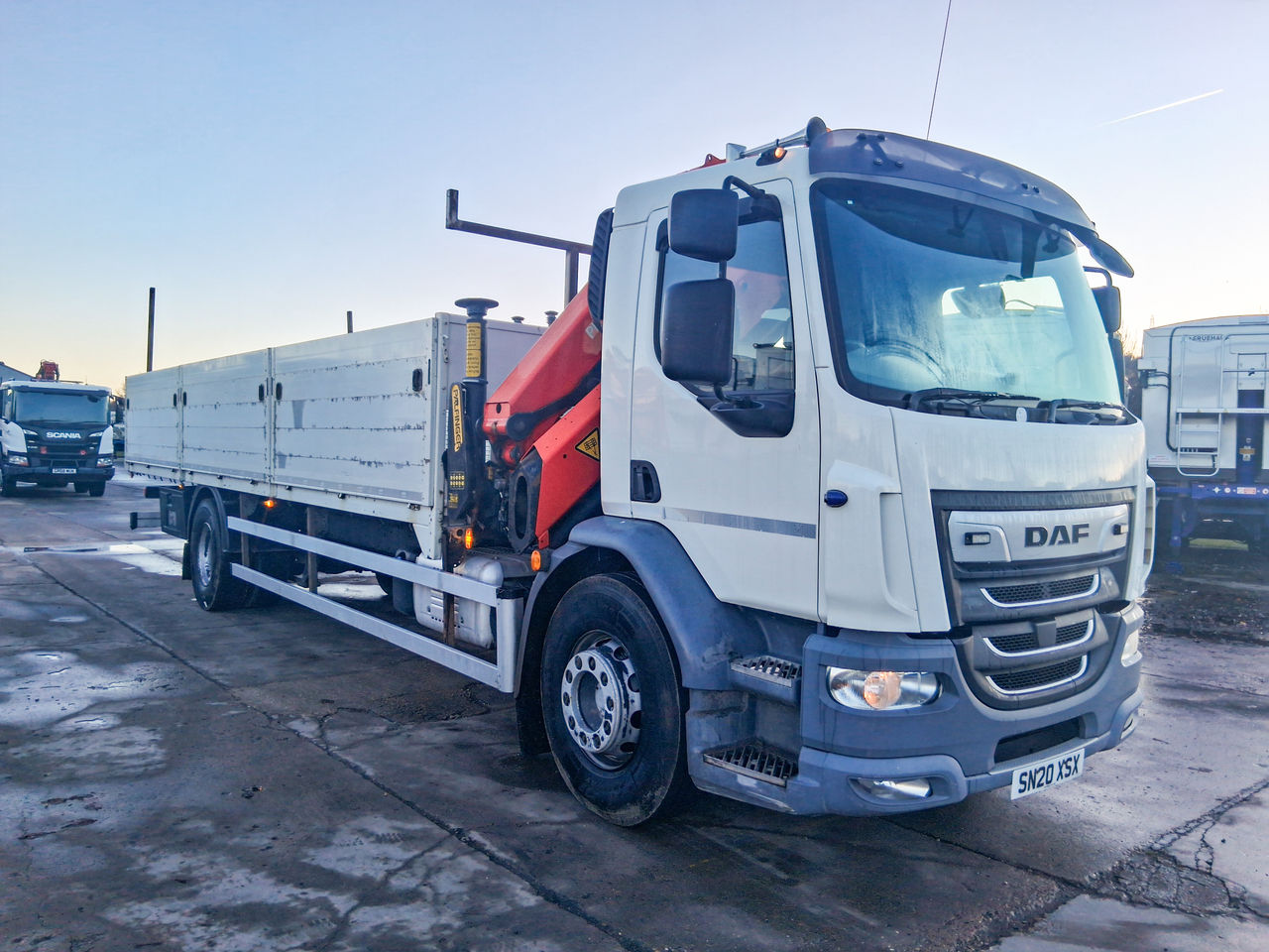 Ready to go DAF LF 290, Dropside, 290, 18 Tonne, Day Cab, Automatic, Hardwood Flooring, Front Strobes, FORS - Gold Kit fitted, Rear Window in Cab, Crane Pads and Carriers, , Palfinger, PK 19001 SLD 5 B | for sale at MV Commercial, the UKs leading Truck, Trailers and Van supplier. (SN20XSX 979776)