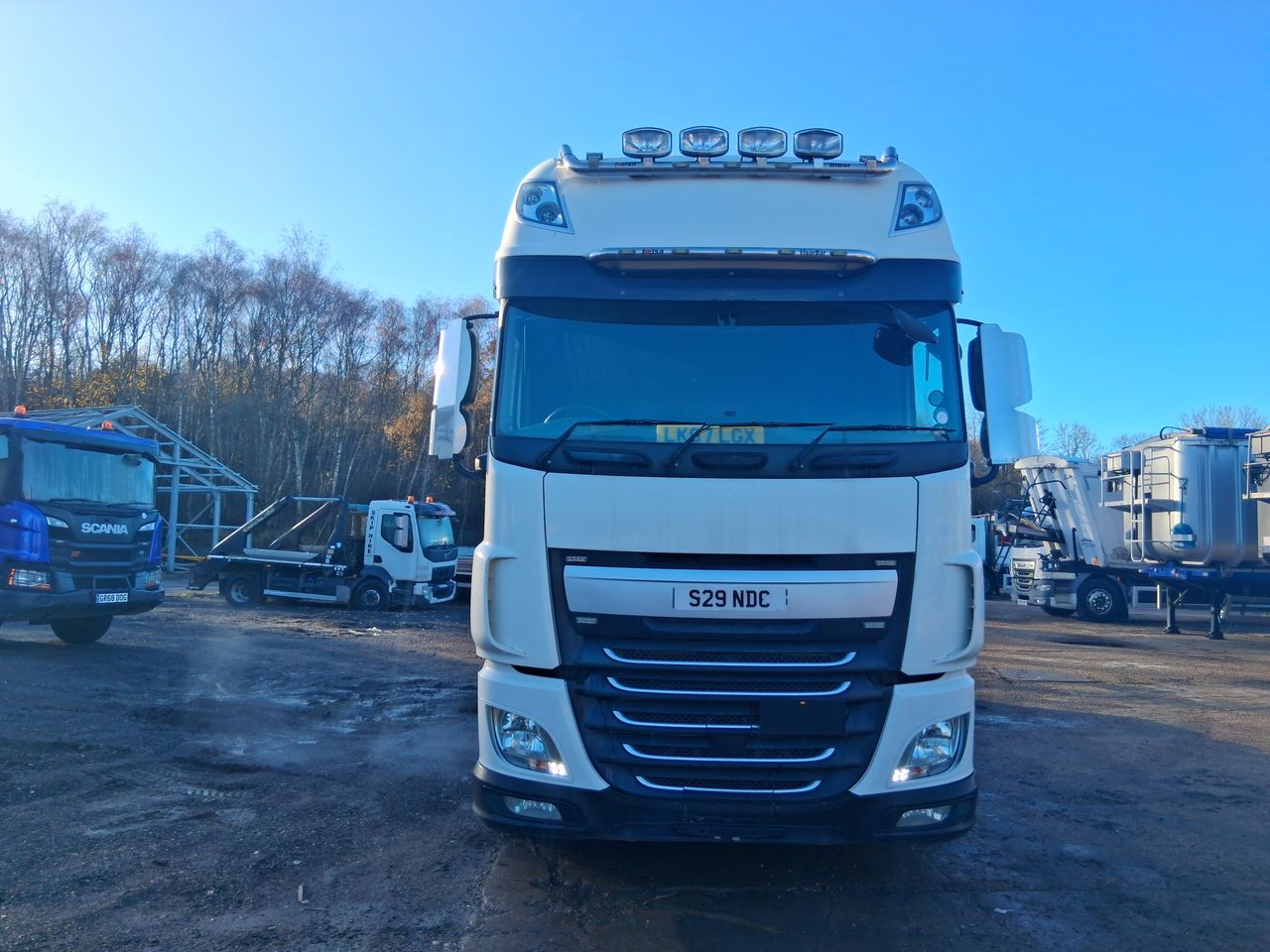 Ready to go DAF XF 510, Tractor Unit, 510, 44 Tonne, Super Space Cab, Manual, Reversing Camera, Double Bunk, Crane Pads and Carriers, Work Light , Kelsa Hi-Bar, , Palfinger, - | for sale at MV Commercial, the UKs leading Truck, Trailers and Van supplier. (S29NDC 980026)