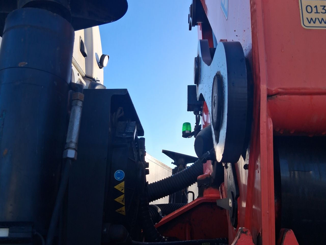 Ready to go DAF XF 510, Tractor Unit, 510, 44 Tonne, Super Space Cab, Manual, Reversing Camera, Double Bunk, Crane Pads and Carriers, Work Light , Kelsa Hi-Bar, , Palfinger, - | for sale at MV Commercial, the UKs leading Truck, Trailers and Van supplier. (S29NDC 980044)