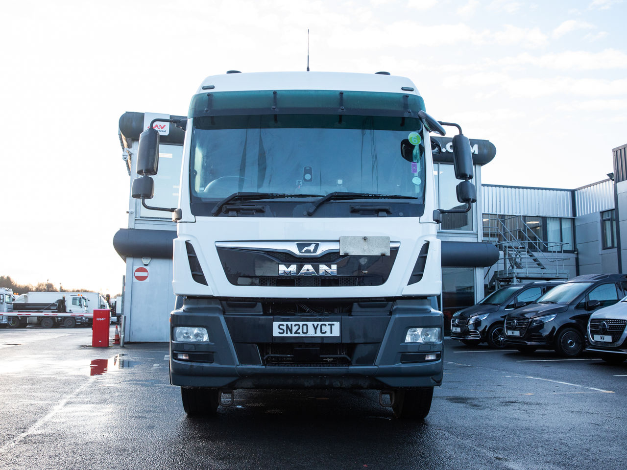 2020 MAN TGM 18.290 Curtainsider for sale at MV Commercial