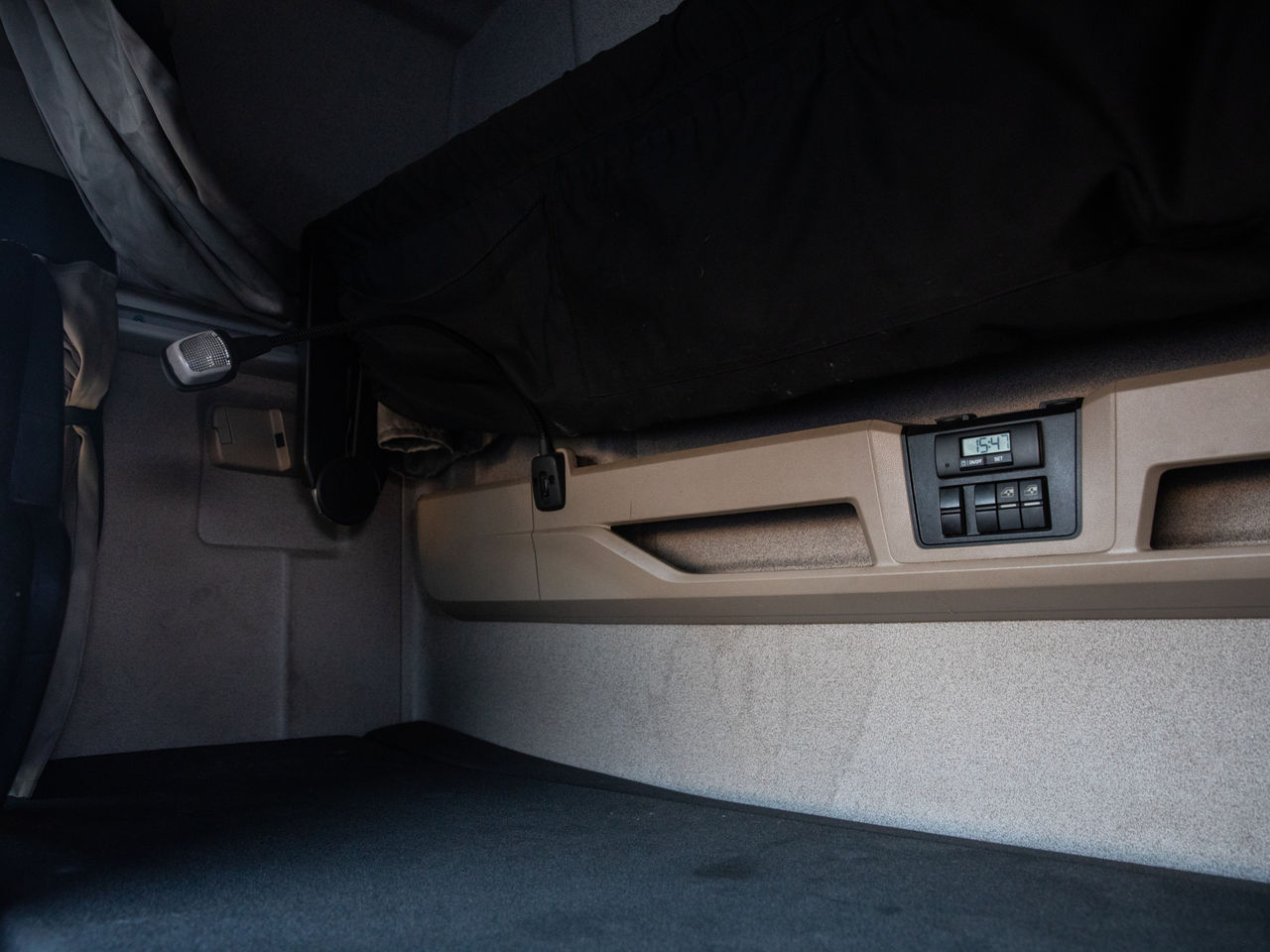 2020 MAN TGM 18.290 Curtainsider for sale at MV Commercial