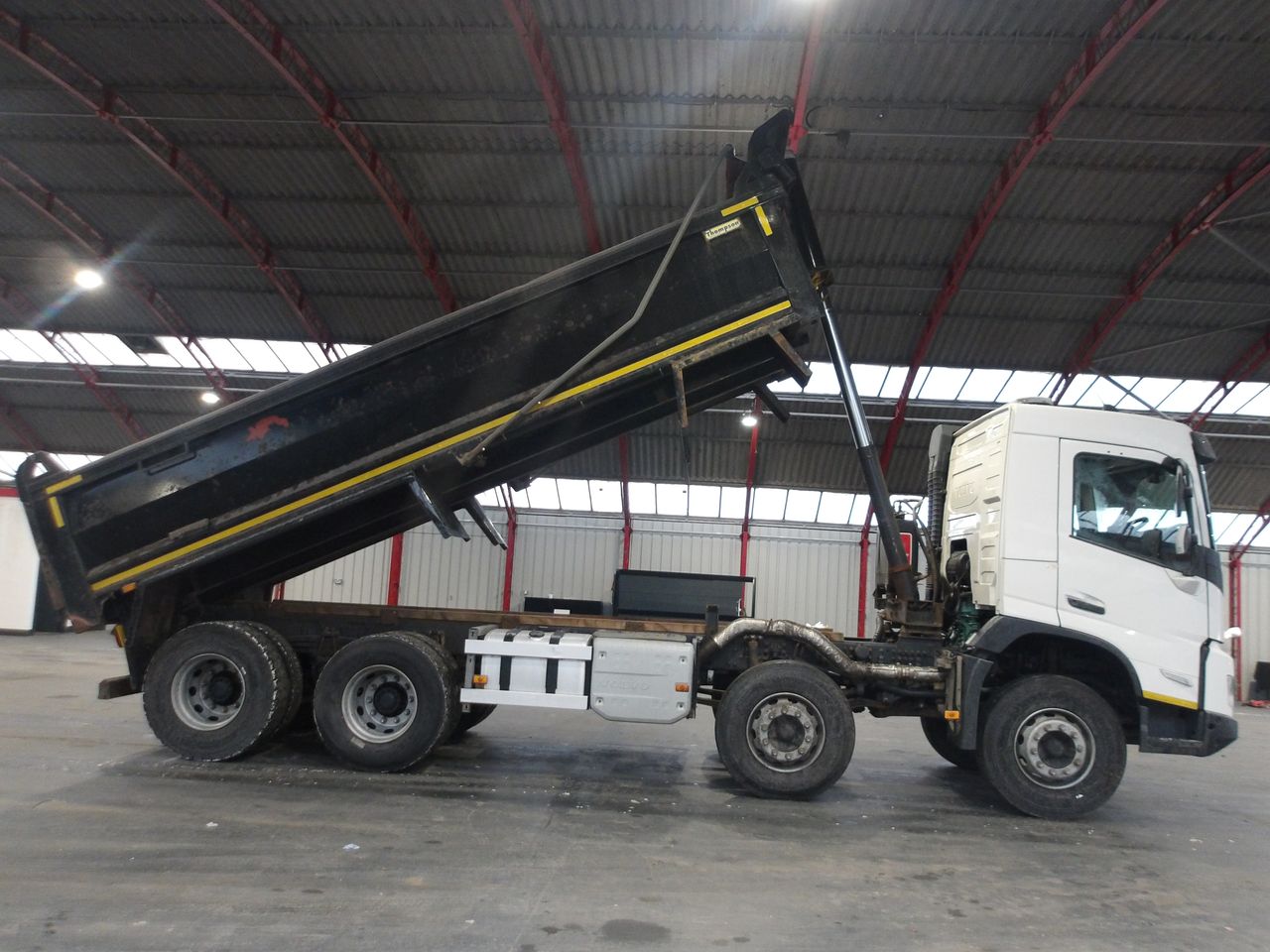 2021 Volvo FMX 420 Tipper for sale at MV Commercial