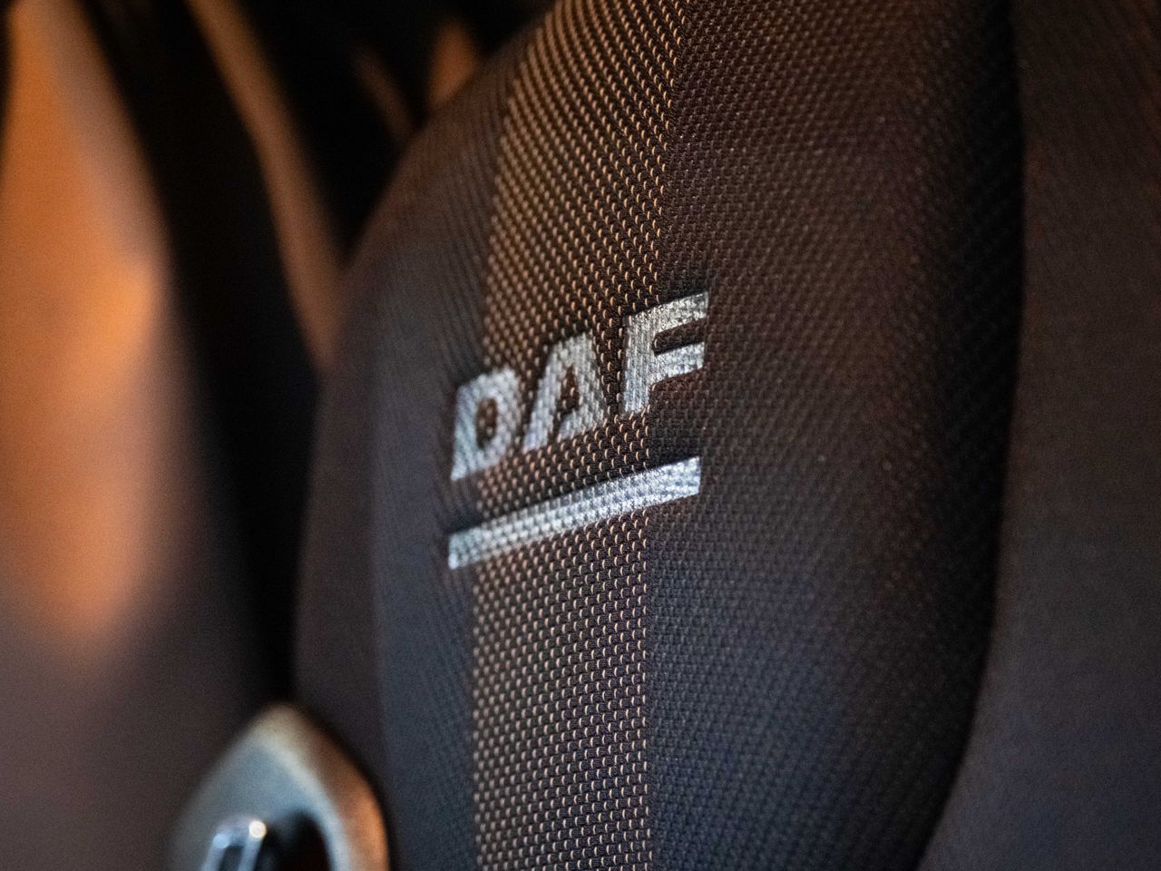  DAF XB290 Curtainsider for sale at MV Commercial