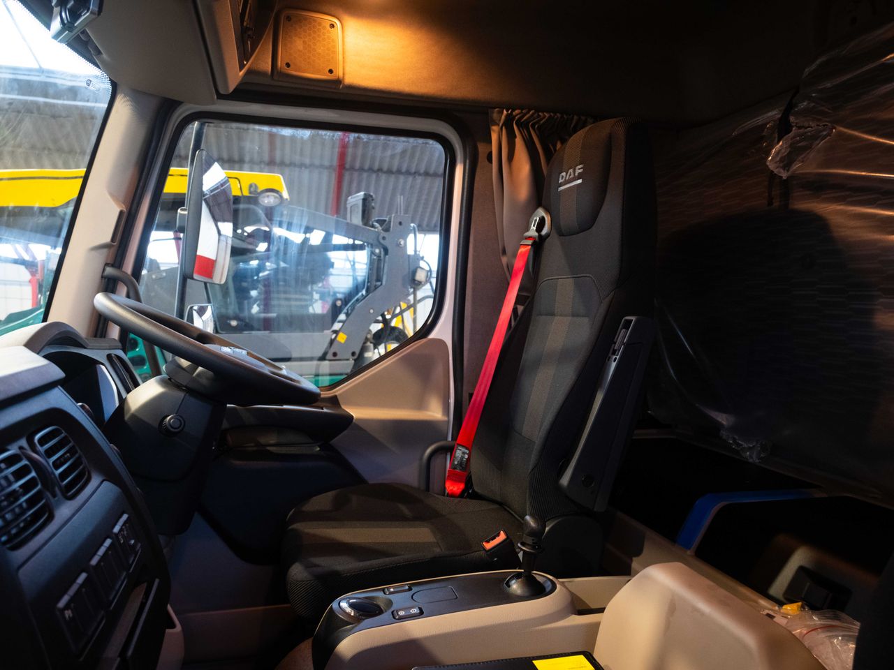  DAF XB290 Curtainsider for sale at MV Commercial