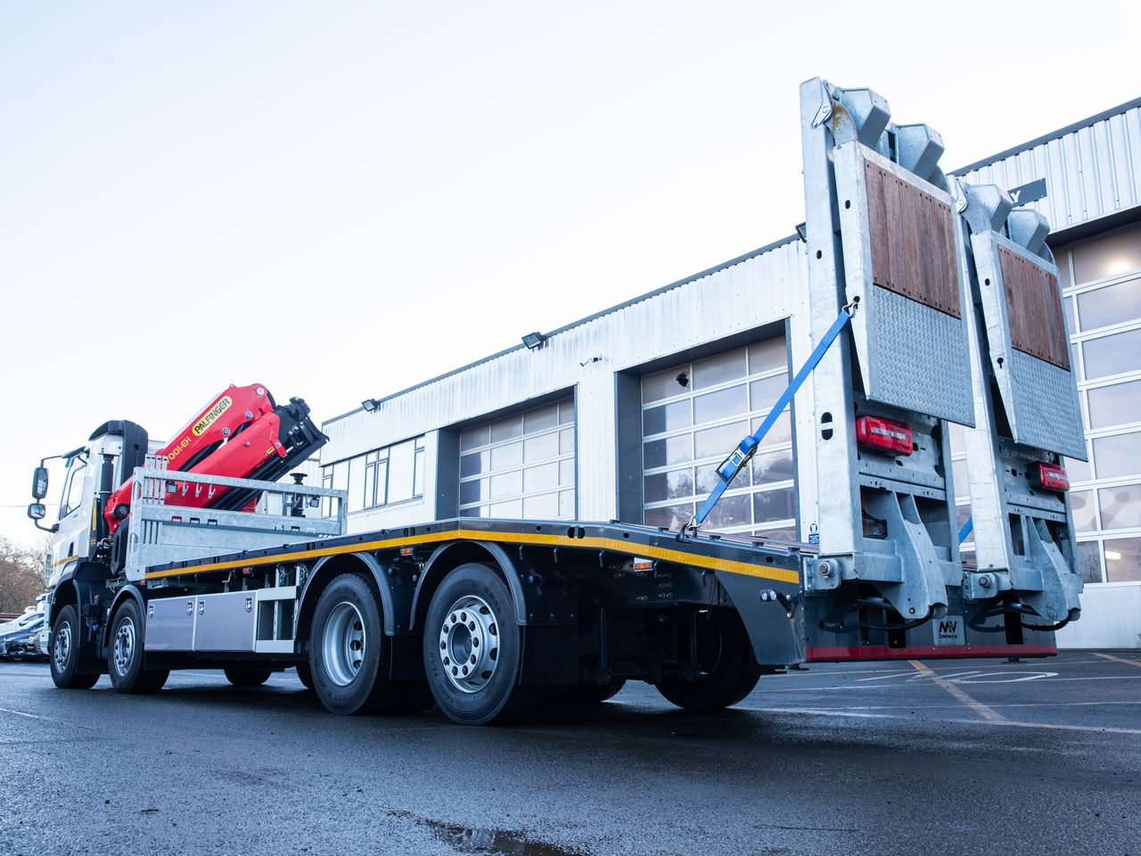 Ready to go DAF CF 480, Beavertail, null, 32 Tonne, Day Cab, Automatic, 28mm Keruing Hardwood Floor, 2 X 9 Tonne Front Axles, Adaptive Cruise Control, AdBlue Tank - 45 Litre, Advanced Emergency Braking System (AEBS), , Palfinger, PK 27001-EH HIGH PERFORMANCE | for sale at MV Commercial, the UKs leading Truck, Trailers and Van supplier. (SM73OSW 981651)