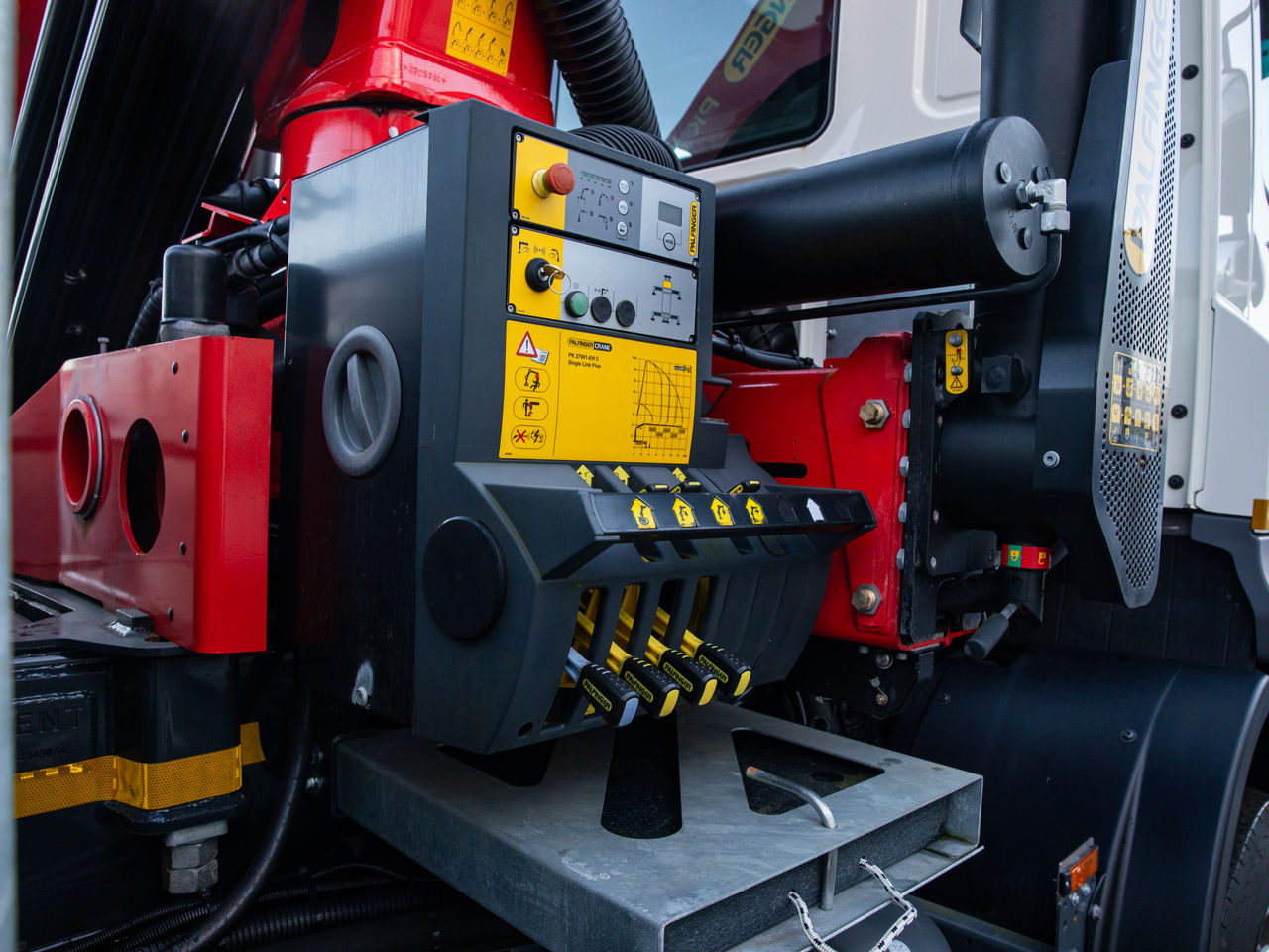 Ready to go DAF CF 480, Beavertail, null, 32 Tonne, Day Cab, Automatic, 28mm Keruing Hardwood Floor, 2 X 9 Tonne Front Axles, Adaptive Cruise Control, AdBlue Tank - 45 Litre, Advanced Emergency Braking System (AEBS), , Palfinger, PK 27001-EH HIGH PERFORMANCE | for sale at MV Commercial, the UKs leading Truck, Trailers and Van supplier. (SM73OSW 981658)