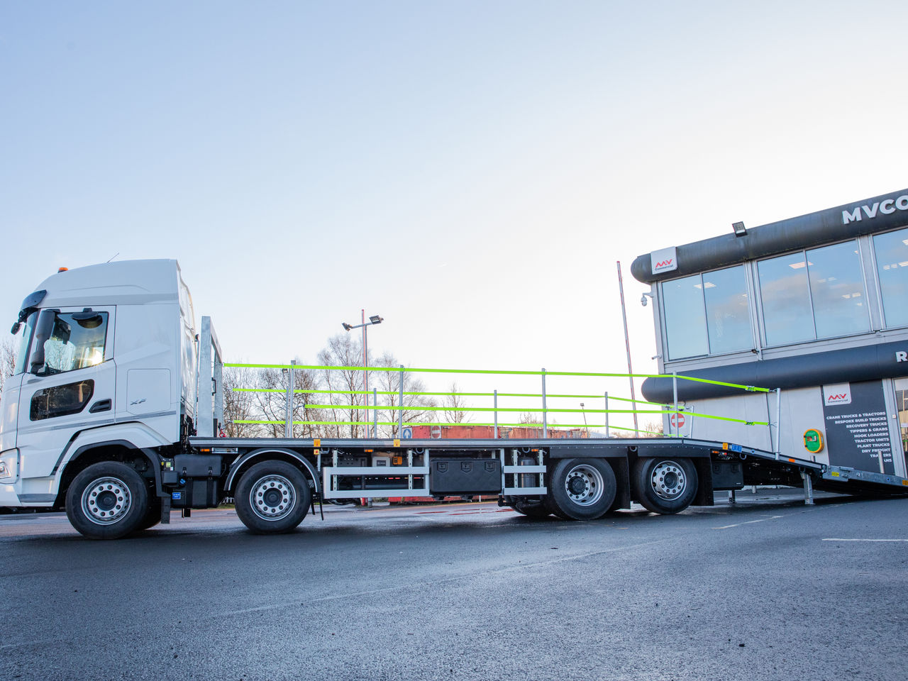  DAF XF 530 Cheesewedge for sale at MV Commercial