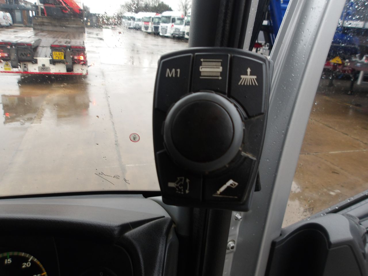 2018 Mercedes-Benz atego Road Sweeper for sale at MV Commercial
