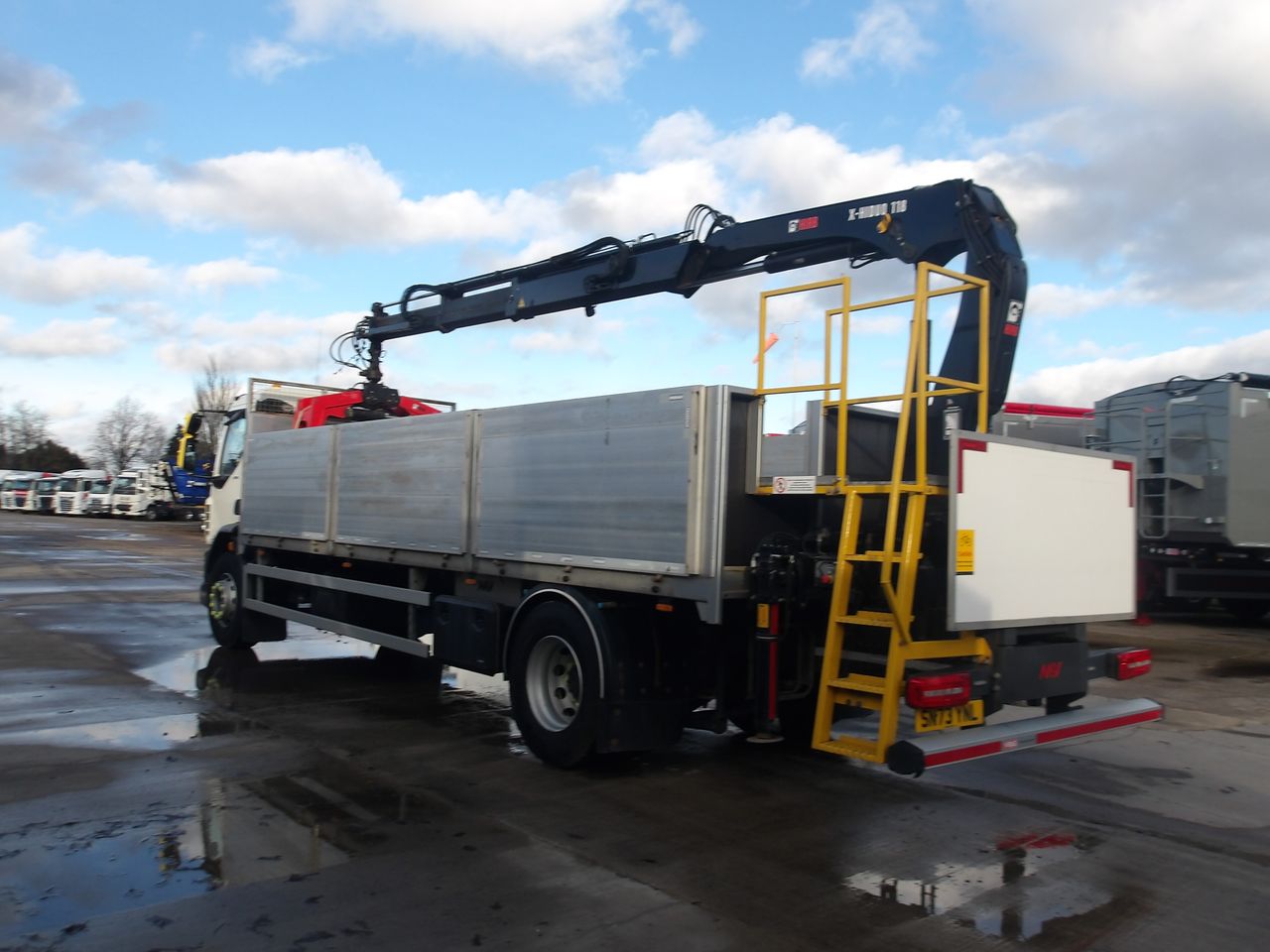 2023 DAF LF 290 Brick Grabs for sale at MV Commercial
