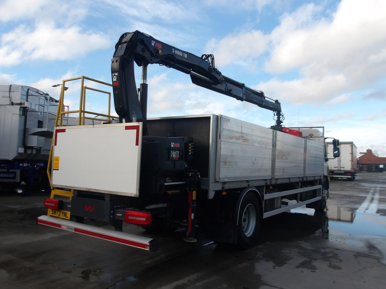 2023 DAF LF 290 Brick Grabs for sale at MV Commercial